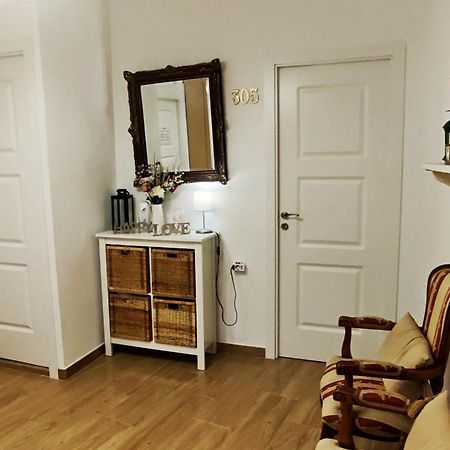 Hostal Aliste Madrid Exterior foto