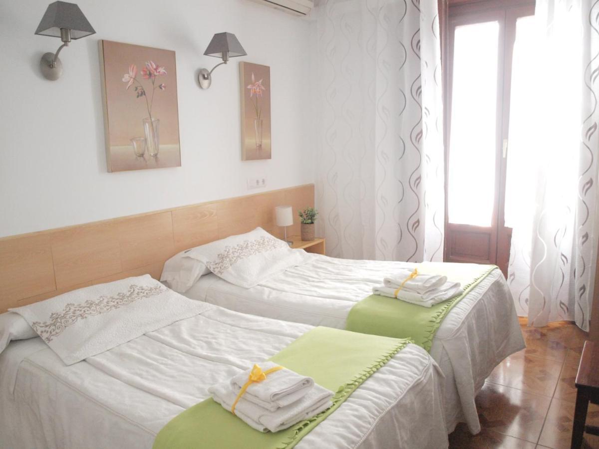 Hostal Aliste Madrid Exterior foto