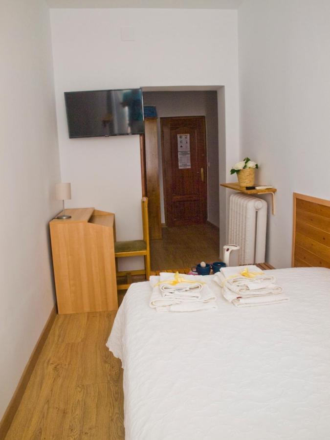 Hostal Aliste Madrid Exterior foto