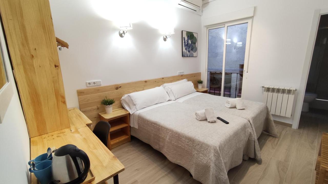 Hostal Aliste Madrid Exterior foto