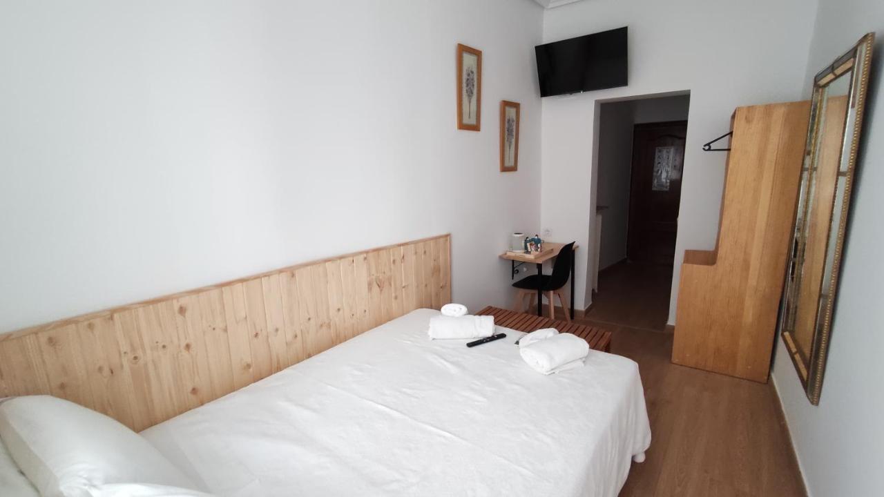 Hostal Aliste Madrid Exterior foto