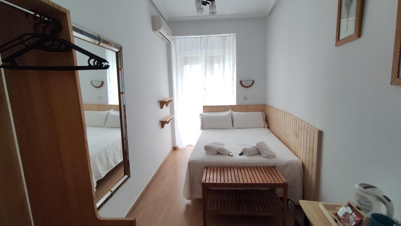 Hostal Aliste Madrid Exterior foto
