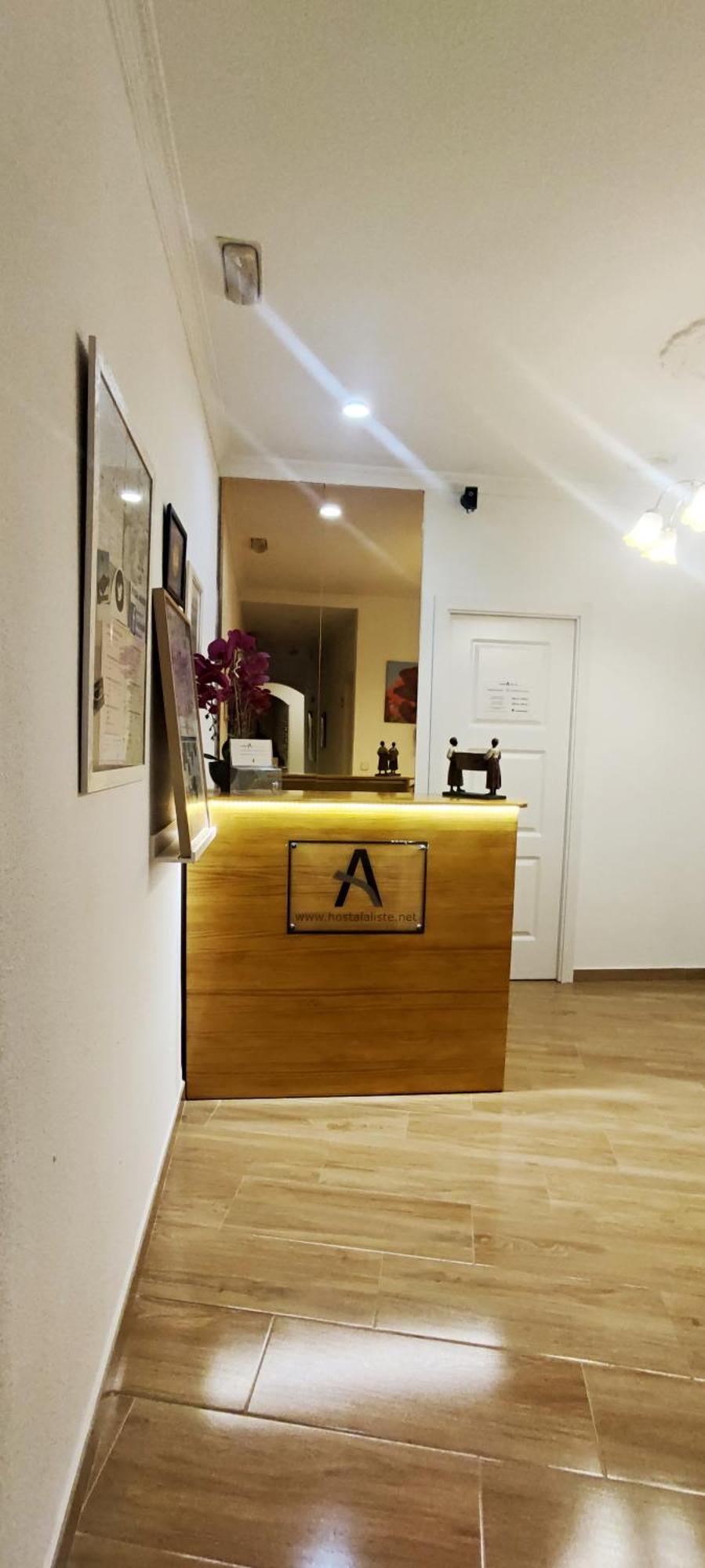Hostal Aliste Madrid Exterior foto