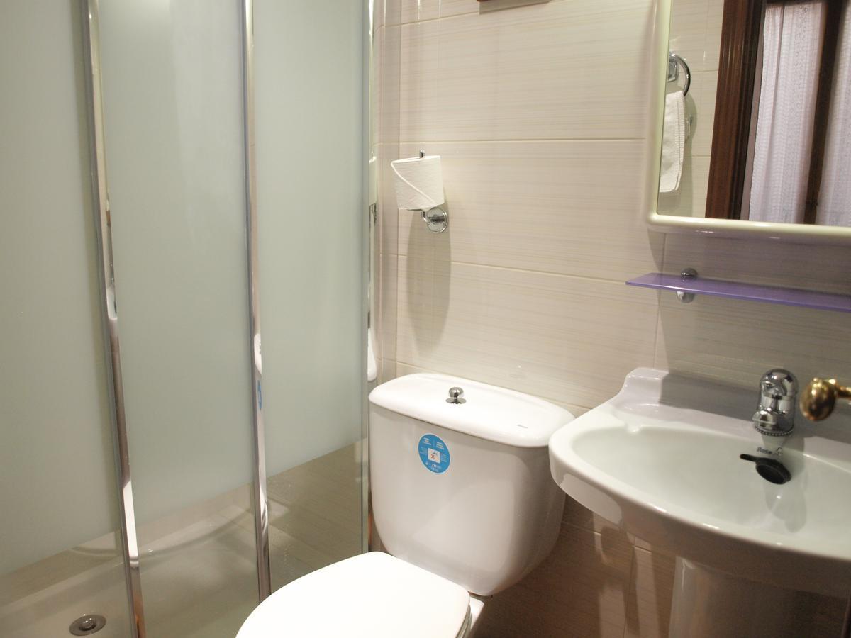 Hostal Aliste Madrid Exterior foto